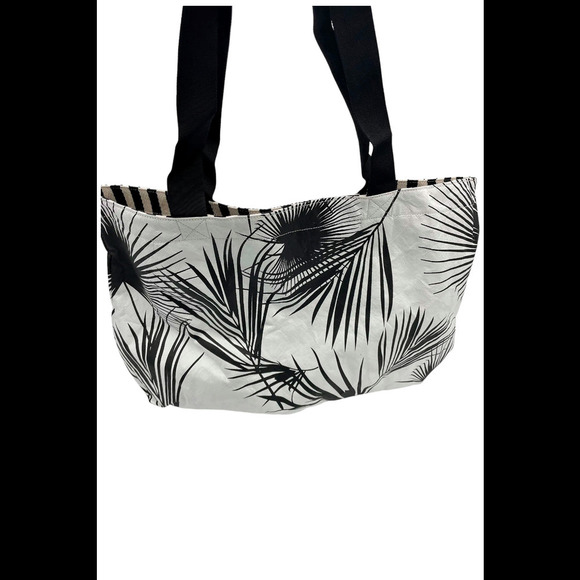 Attitudes by Renee Printed Reversible Bag Black Combo - Picture 1 of 2